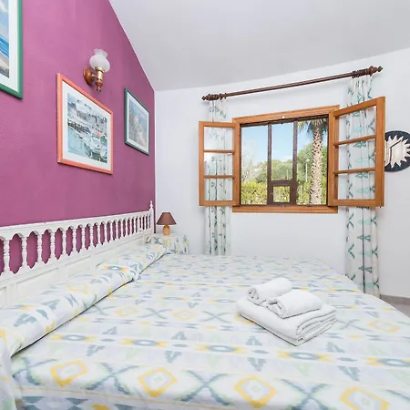 Hibiscus Villa *